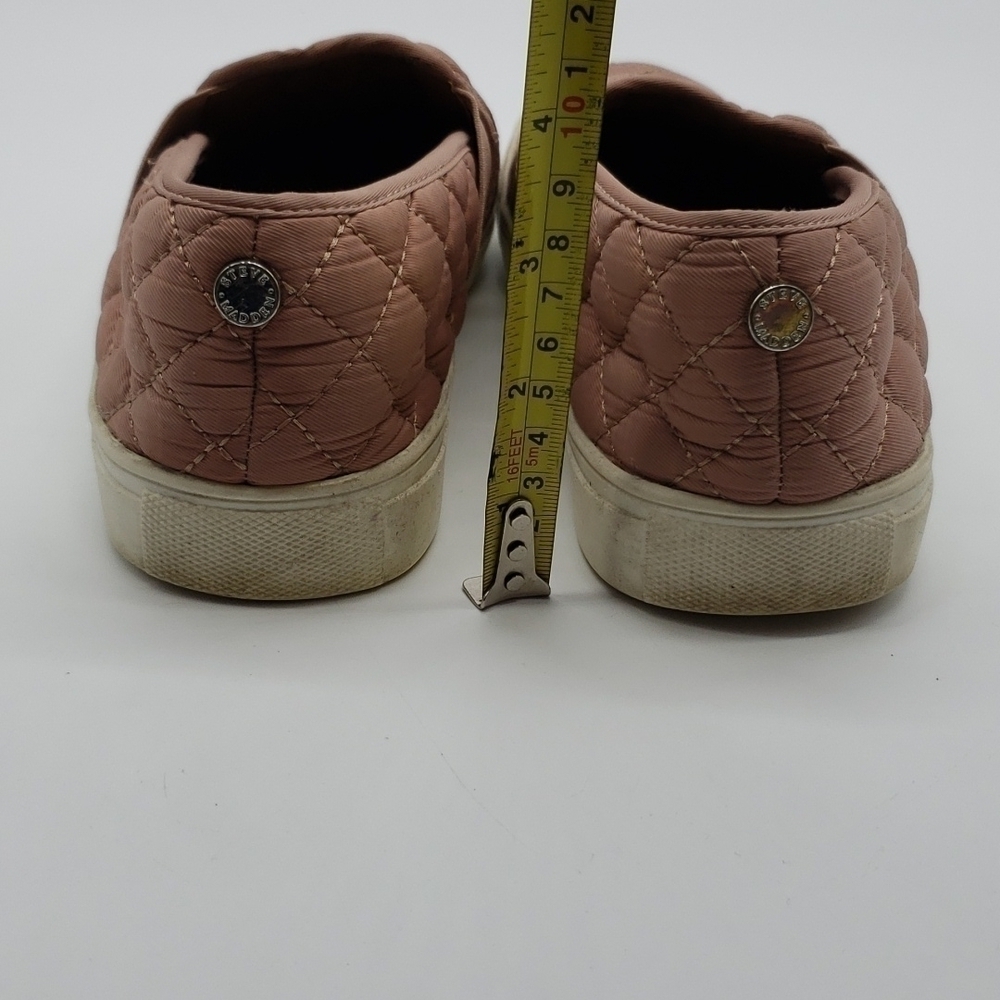 STEVE Madden Endell women US 9 quilted dusty rose pink textile slip on sneakers - Picture 4 of 10